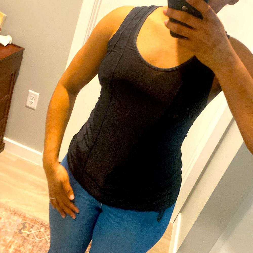 Gym top size MEDIUM
